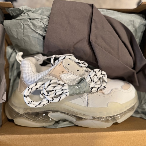 MEN BALENCIAGAS - Picture 5 of 13